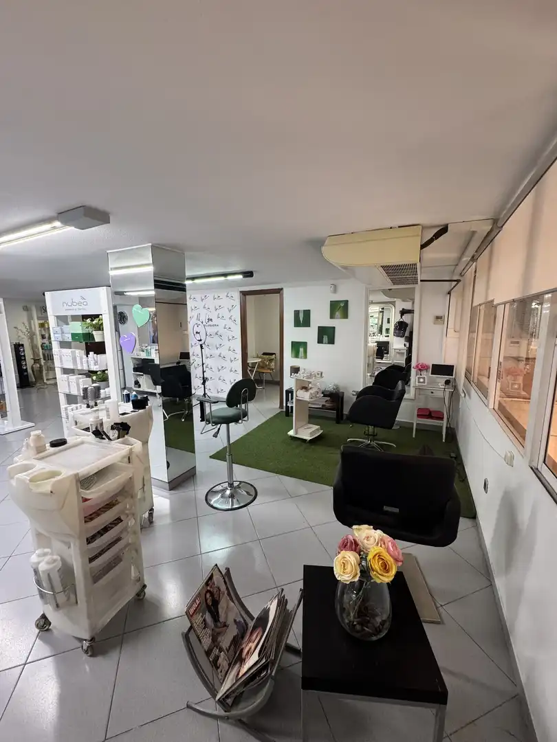 Commercial properties for sale in Calle Blanco Coris, 12, Carranque - Haza Cuevas Commercial properties for sale in Málaga with Air Conditioner