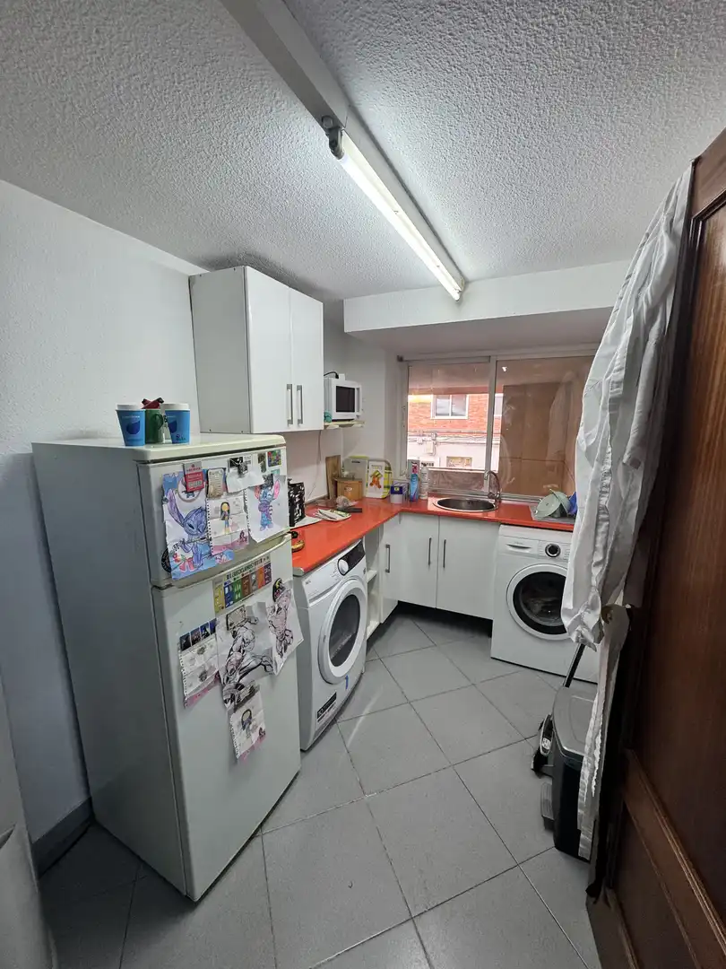 Commercial properties for sale in Calle Blanco Coris, 12, Carranque - Haza Cuevas Kitchen of Commercial properties for sale in Málaga with Air Conditioner