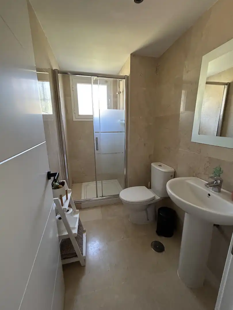 Flat for rent in Conjunto Ciudad Residencial Tiempo Libre, 5, El Rosario - Ricmar Bathroom of Flat for rent in Marbella with Air Conditioner, Private garden and Terrace
