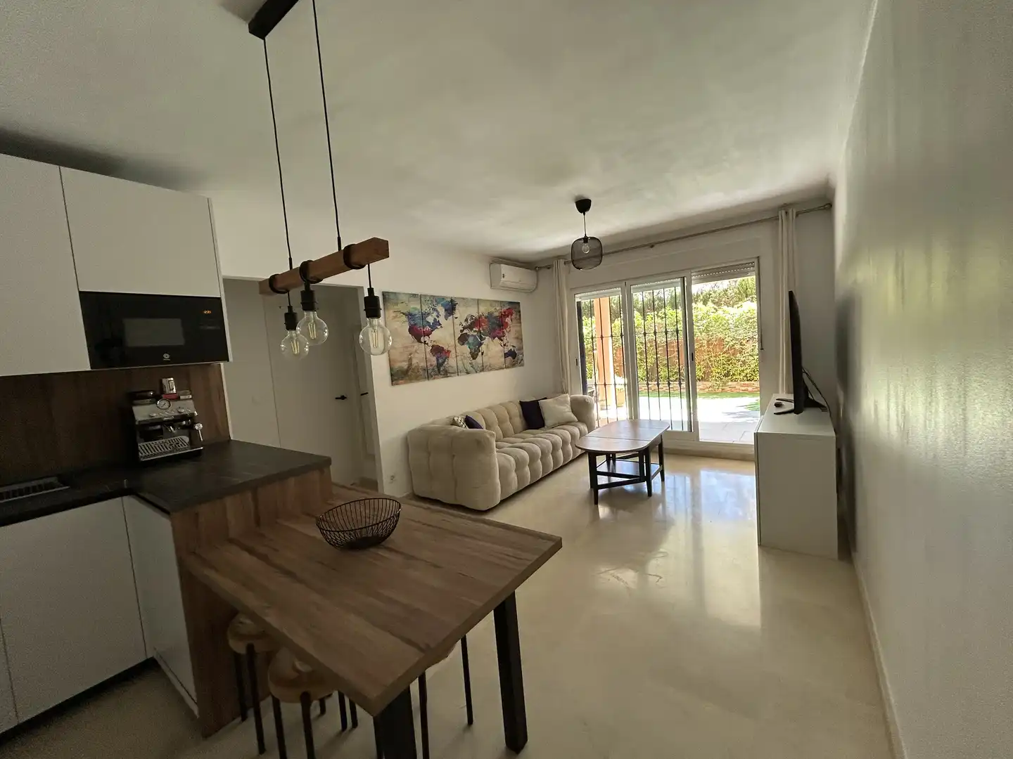 Flat for rent in Conjunto Ciudad Residencial Tiempo Libre, 5, El Rosario - Ricmar Living room of Flat for rent in Marbella with Air Conditioner, Private garden and Terrace