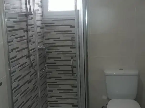 Flat for rent in Rúa de Santa Uxía de Ribeira, 4, Campus Norte - San Caetano Bathroom of Flat for rent in Santiago de Compostela with Heating, Furnished and Video intercom