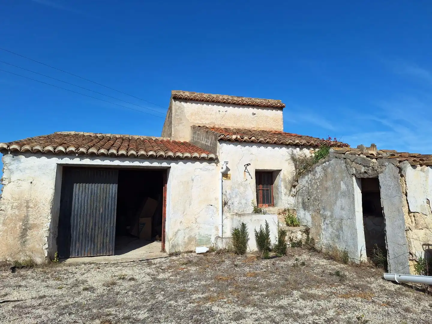 Country homes for sale in Vía Pista, 100, Centro Exterior view of Country homes for sale in Benitachell / El Poble Nou de Benitatxell