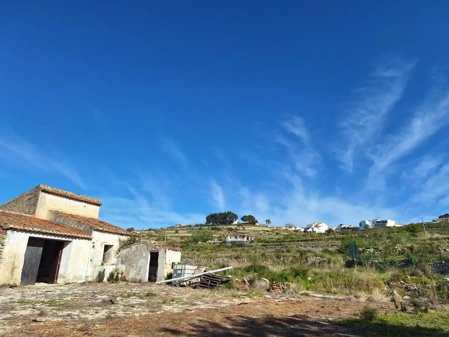 Country homes for sale in Vía Pista, 100, Centro Exterior view of Country homes for sale in Benitachell / El Poble Nou de Benitatxell
