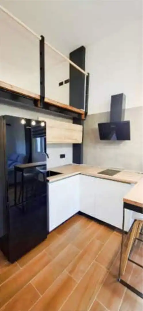 Apartament de lloguer a Campanillas Cuina de Apartament de lloguer en Málaga amb Calefacció i Moblat