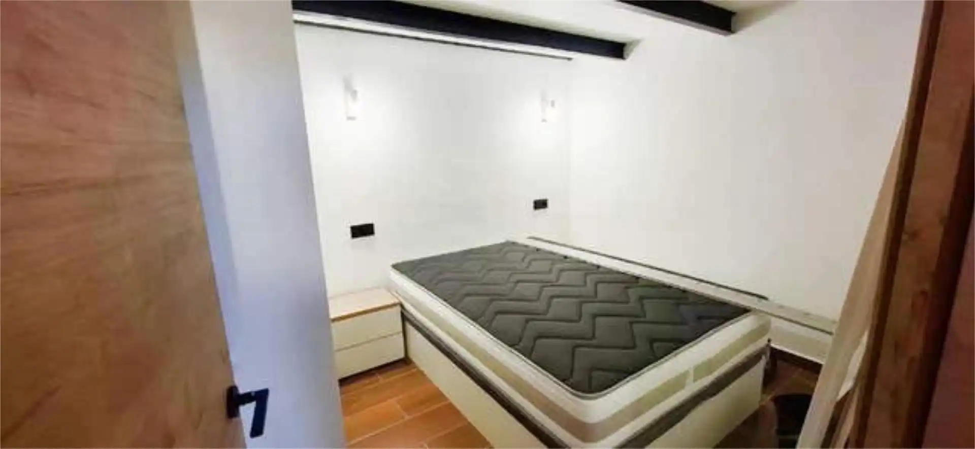 Apartament de lloguer a Campanillas Dormitori de Apartament de lloguer en Málaga amb Calefacció i Moblat
