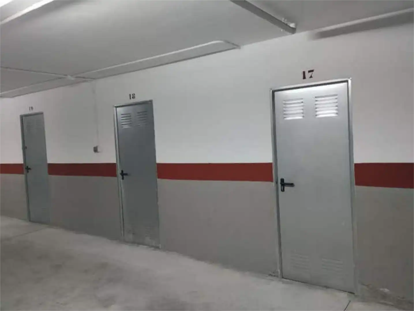 Parking de Trastero de alquiler en La Adrada 