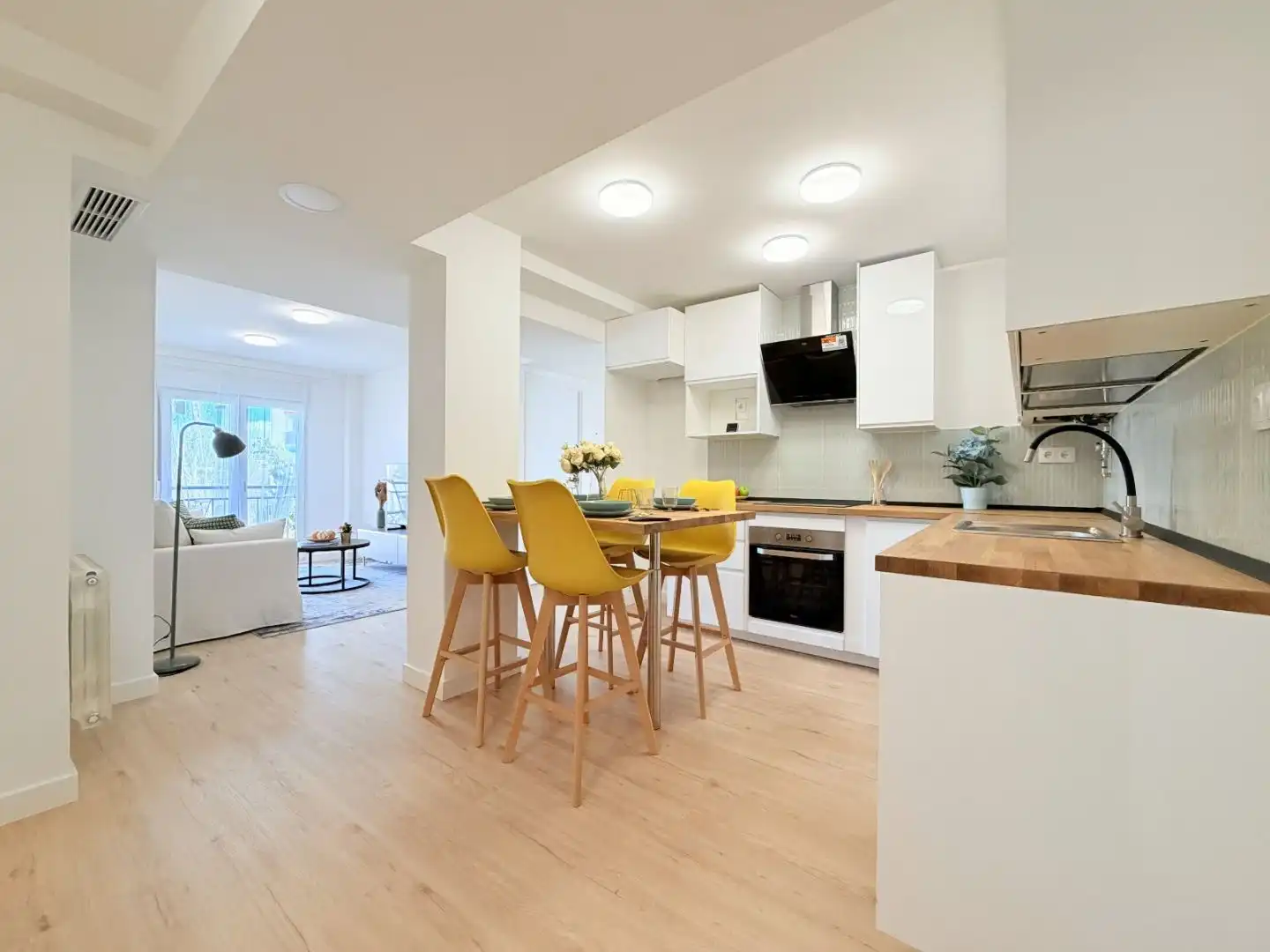 Piso en venta en Calle de Mota del Cuervo, 29, Canillas Cocina de Piso en venta en Madrid con Aire acondicionado, Calefacción y Terraza