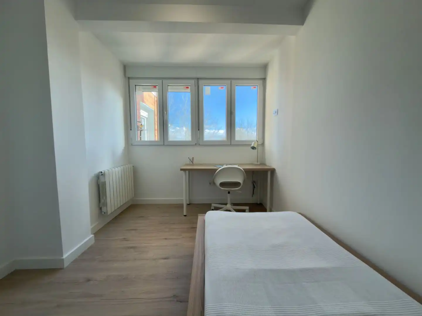 Piso en venta en Calle de Mota del Cuervo, 29, Canillas Habitación de Piso en venta en Madrid con Aire acondicionado, Calefacción y Terraza