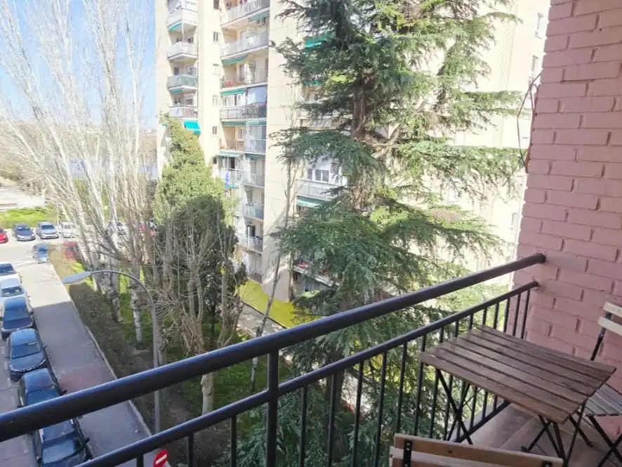 Piso en venta en Calle de Mota del Cuervo, 29, Canillas Terraza de Piso en venta en Madrid con Aire acondicionado, Calefacción y Terraza