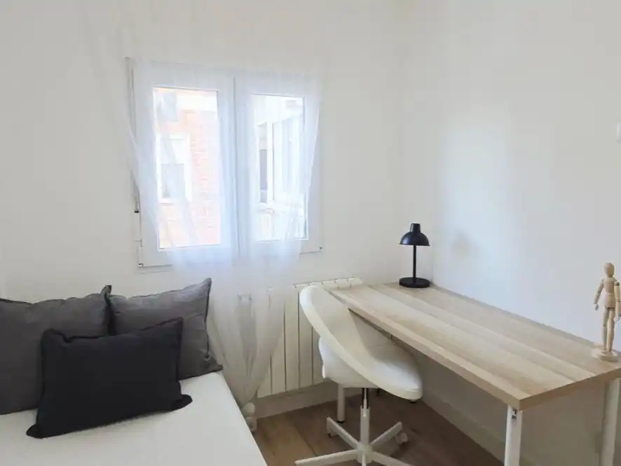 Piso en venta en Calle de Mota del Cuervo, 29, Canillas Habitación de Piso en venta en Madrid con Aire acondicionado, Calefacción y Terraza