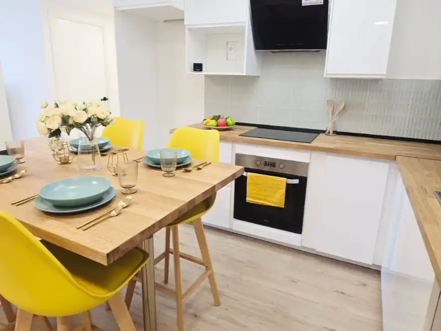 Piso en venta en Calle de Mota del Cuervo, 29, Canillas Cocina de Piso en venta en Madrid con Aire acondicionado, Calefacción y Terraza