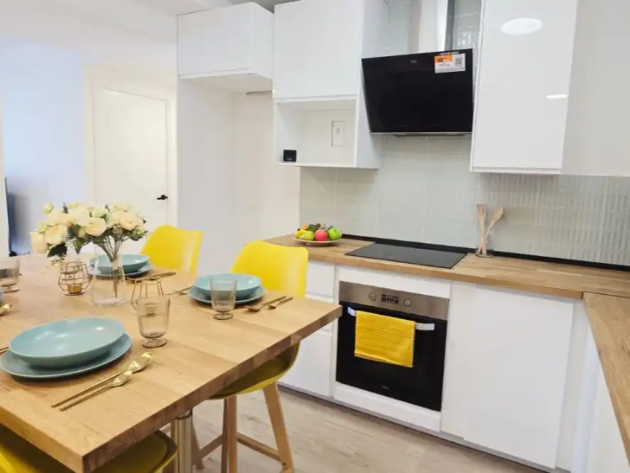 Piso en venta en Calle de Mota del Cuervo, 29, Canillas Cocina de Piso en venta en Madrid con Aire acondicionado, Calefacción y Terraza