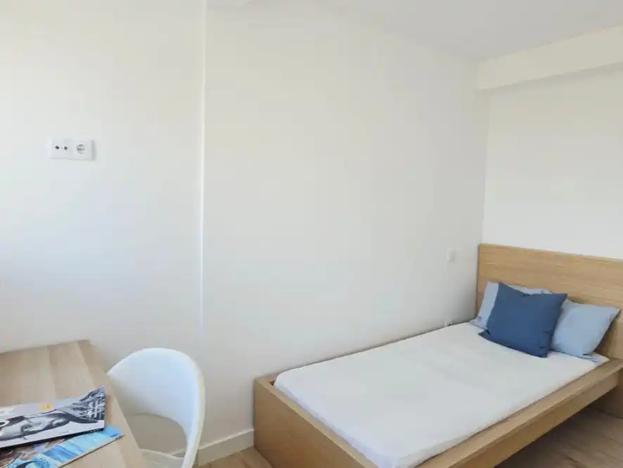 Piso en venta en Calle de Mota del Cuervo, 29, Canillas Habitación de Piso en venta en Madrid con Aire acondicionado, Calefacción y Terraza
