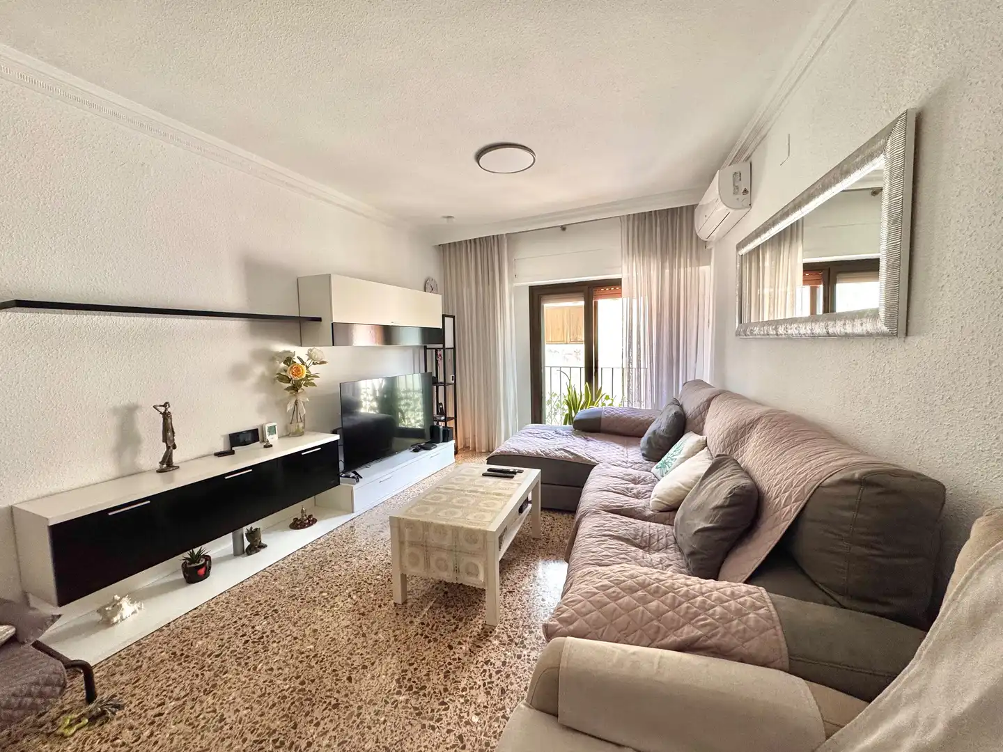 Sala de estar de Piso en venta en Chiva con Aire acondicionado, Calefacción y Trastero