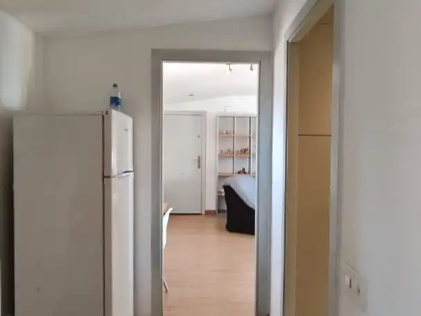 Flat for rent in Carrer Pau Claris, 7, Príncep de Viana - Clot -Xalets Humbert Torres Flat for rent in Lleida Capital with Air Conditioner