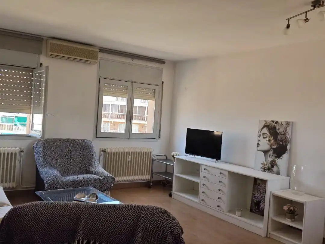 Flat for rent in Carrer Pau Claris, 7, Príncep de Viana - Clot -Xalets Humbert Torres Living room of Flat for rent in Lleida Capital with Air Conditioner