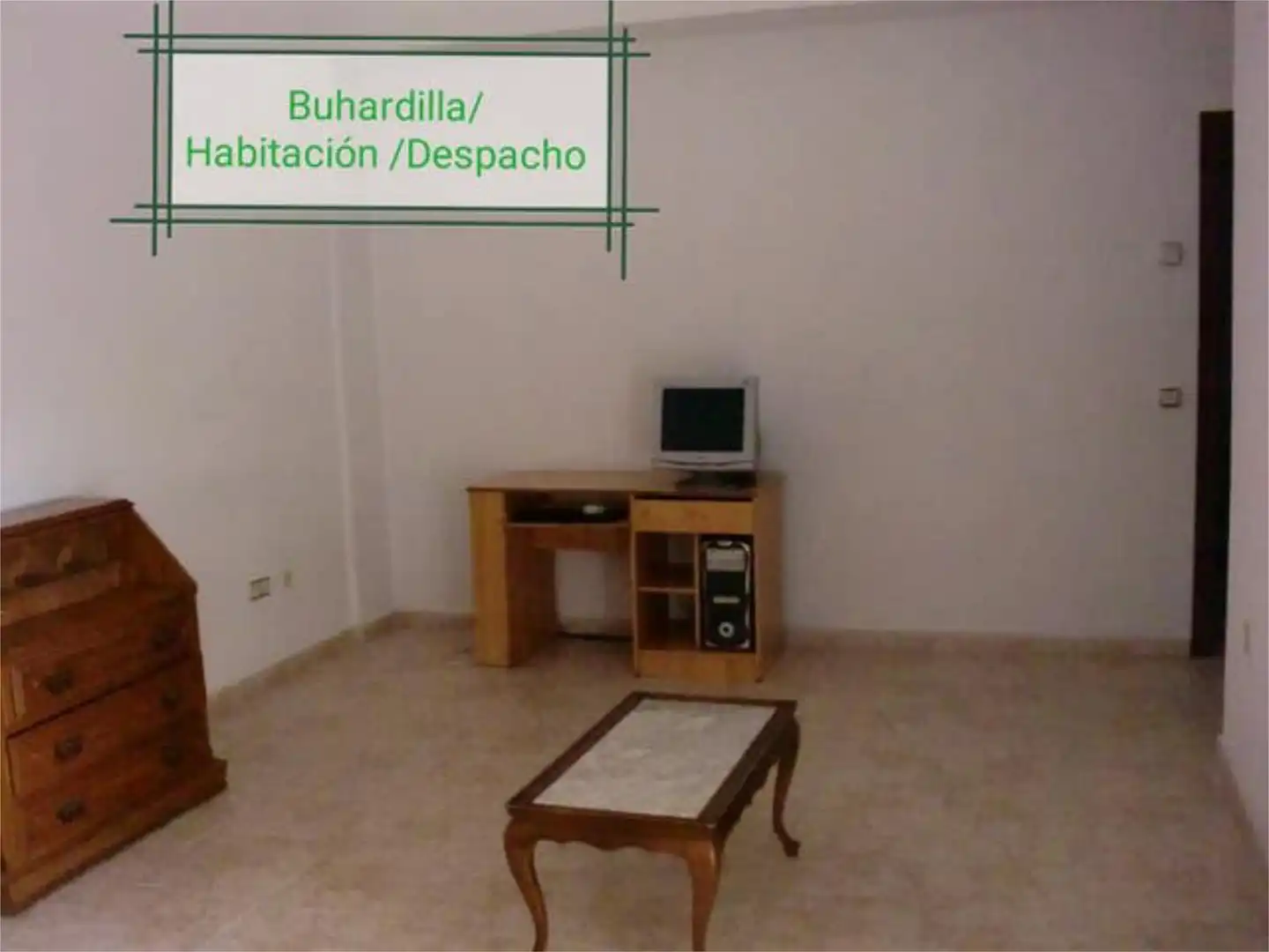 Habitación de Casa adosada de alquiler en Badajoz