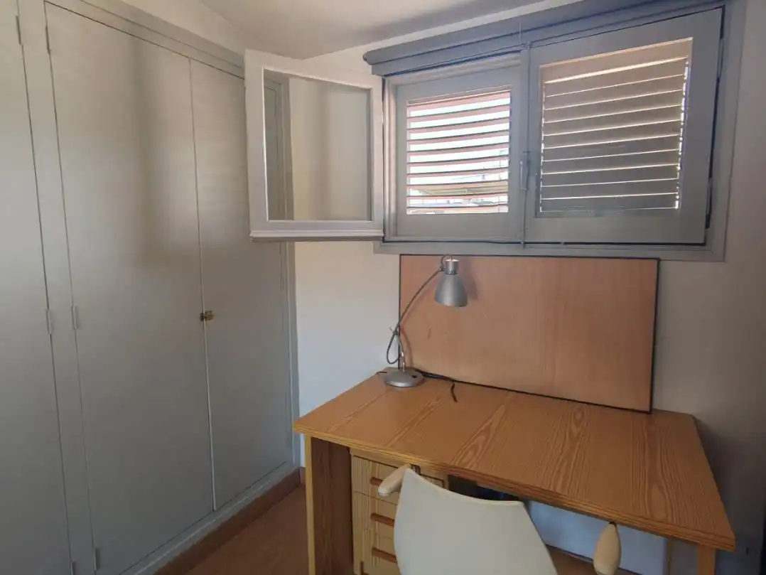 Apartamento de alquiler en Carrer Pau Claris, 7, Príncep de Viana - Clot -Xalets Humbert Torres Habitación de Apartamento de alquiler en Lleida con Aire acondicionado, Calefacción y Parquet