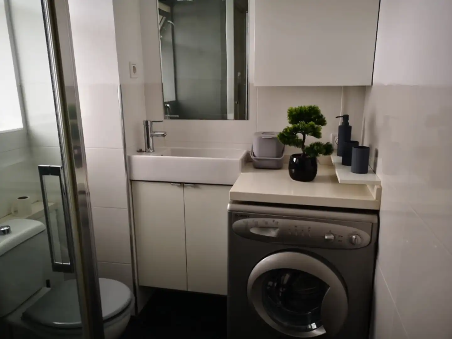 Apartments for rent in Calle de la Cruz, 20, Manantiales - Estación de Autobuses Bathroom of Apartments for rent in Torremolinos with Air Conditioner, Heating and Swimming Pool