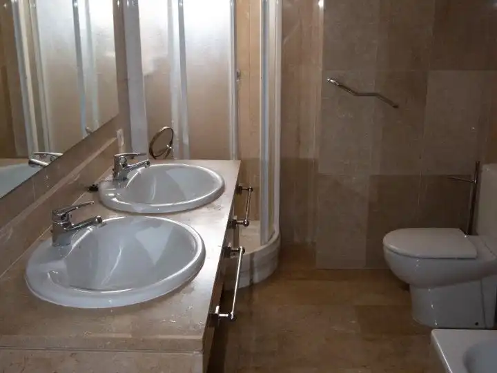 Casa o chalet de alquiler en Calle Aire, 20, Pedanías Norte Baño de Casa o chalet de alquiler en Murcia Capital con Aire acondicionado, Terraza y Piscina