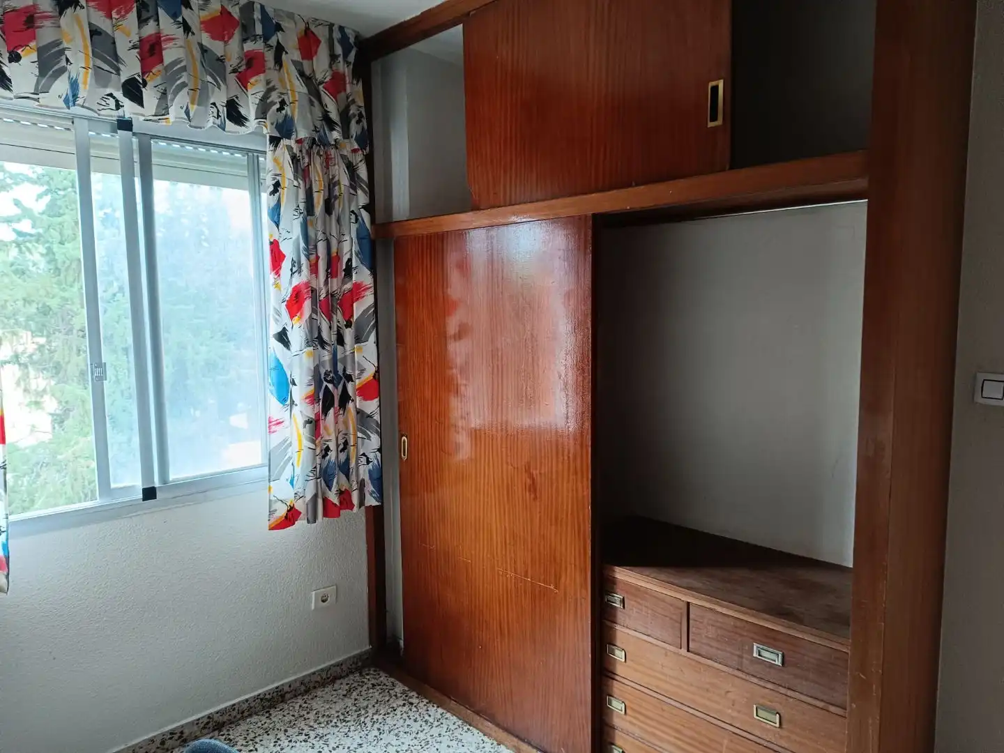 Habitación en Calle Reina Doña Violante, 5, Vistalegre