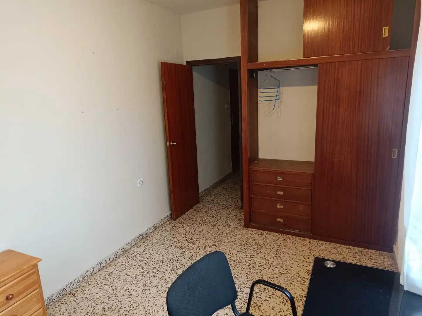 Habitación en Calle Reina Doña Violante, 5, Vistalegre