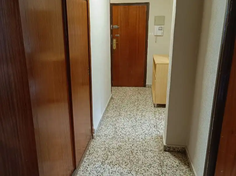 Habitación en Calle Reina Doña Violante, 5, Vistalegre