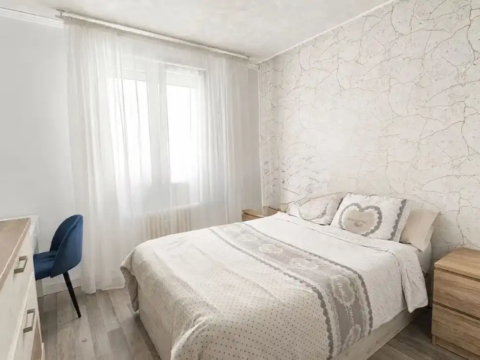 Habitación de Piso en venta en  Pamplona / Iruña con Balcón