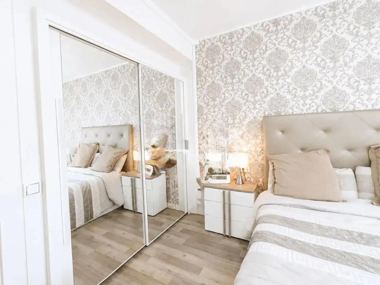 Habitación de Piso en venta en  Pamplona / Iruña con Balcón