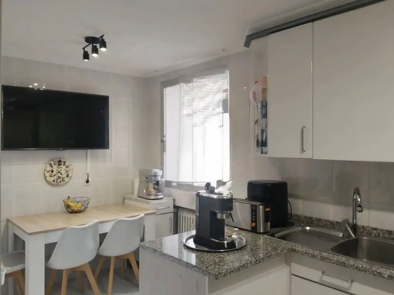 Cocina de Piso en venta en  Pamplona / Iruña con Balcón