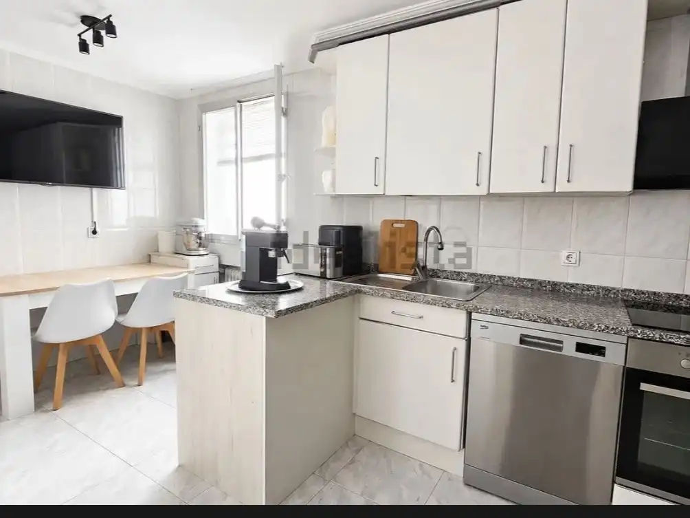 Cocina de Piso en venta en  Pamplona / Iruña con Balcón