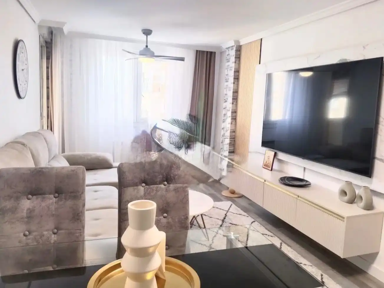 Sala de estar de Piso en venta en  Pamplona / Iruña con Balcón