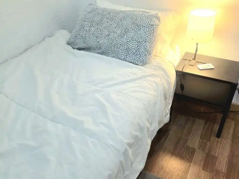 Room in Carrer de la Conca de Tremp, 50, El Carmel Bedroom of Flat for share in Barcelona with Air Conditioner, Heating and Parquet flooring