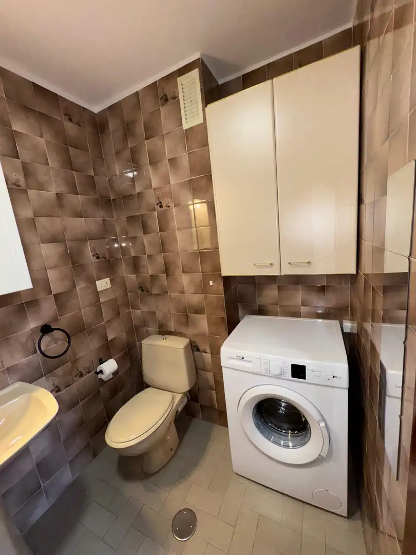 Apartments for rent in N-550, 31, Eirís Bathroom of Apartments for rent in A Coruña Capital with Heating, Private garden and Parquet flooring