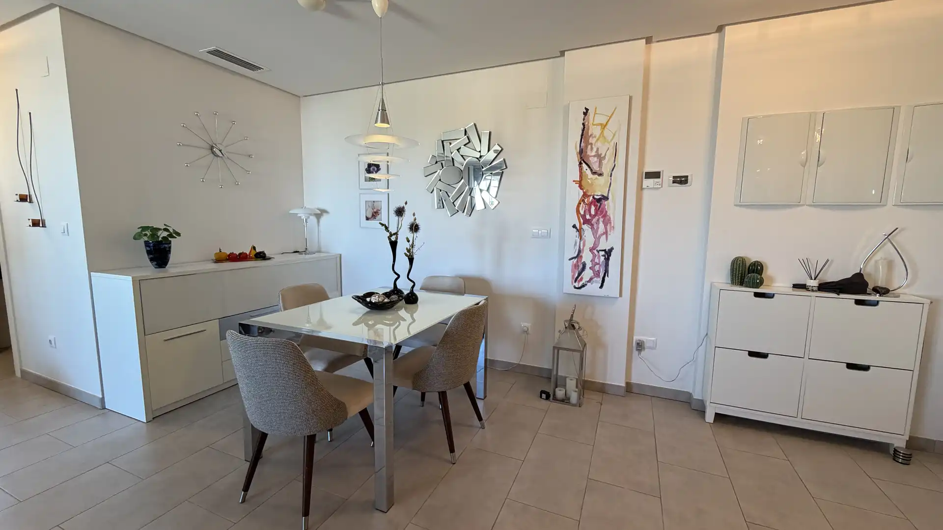 Flat for rent in Polígono E-2 el Barranco, 1b, Orihuela Costa Dining room of Flat for rent in Orihuela with Air Conditioner, Terrace and Swimming Pool
