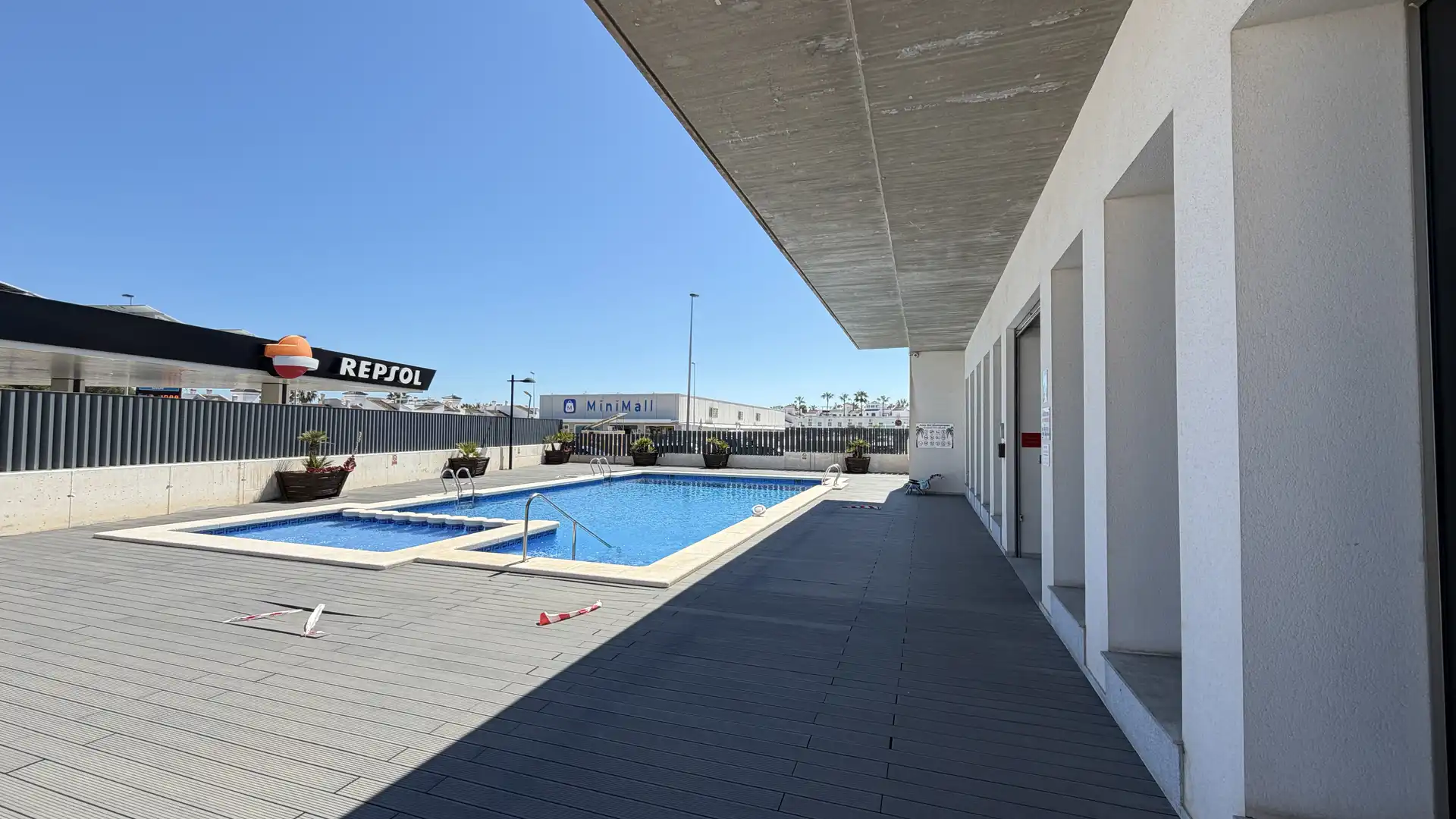 Flat for rent in Polígono E-2 el Barranco, 1b, Orihuela Costa Swimming pool of Flat for rent in Orihuela with Air Conditioner, Terrace and Swimming Pool