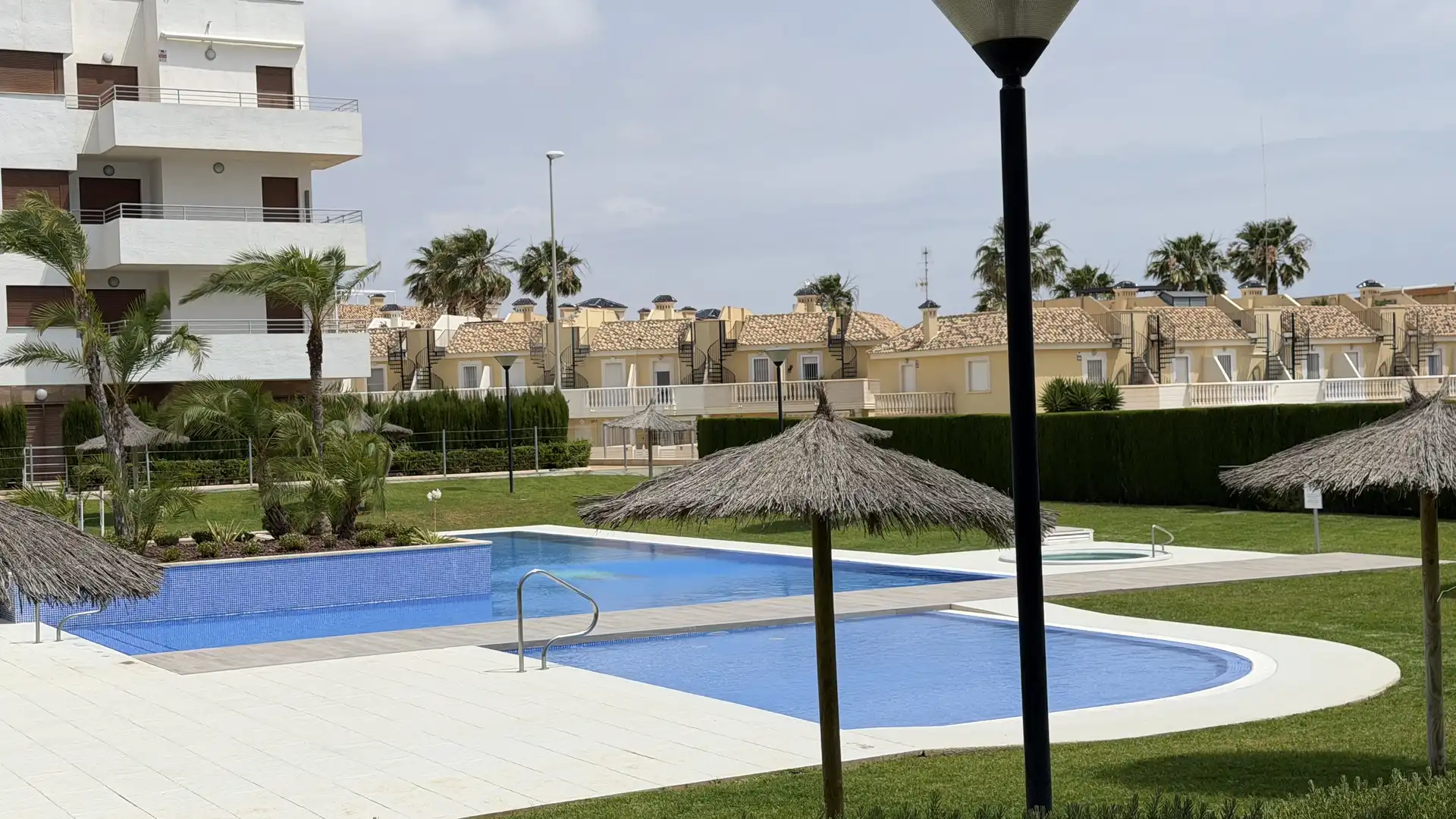 Piscina de Pis en venda en Orihuela amb Aire condicionat, Terrassa i Piscina