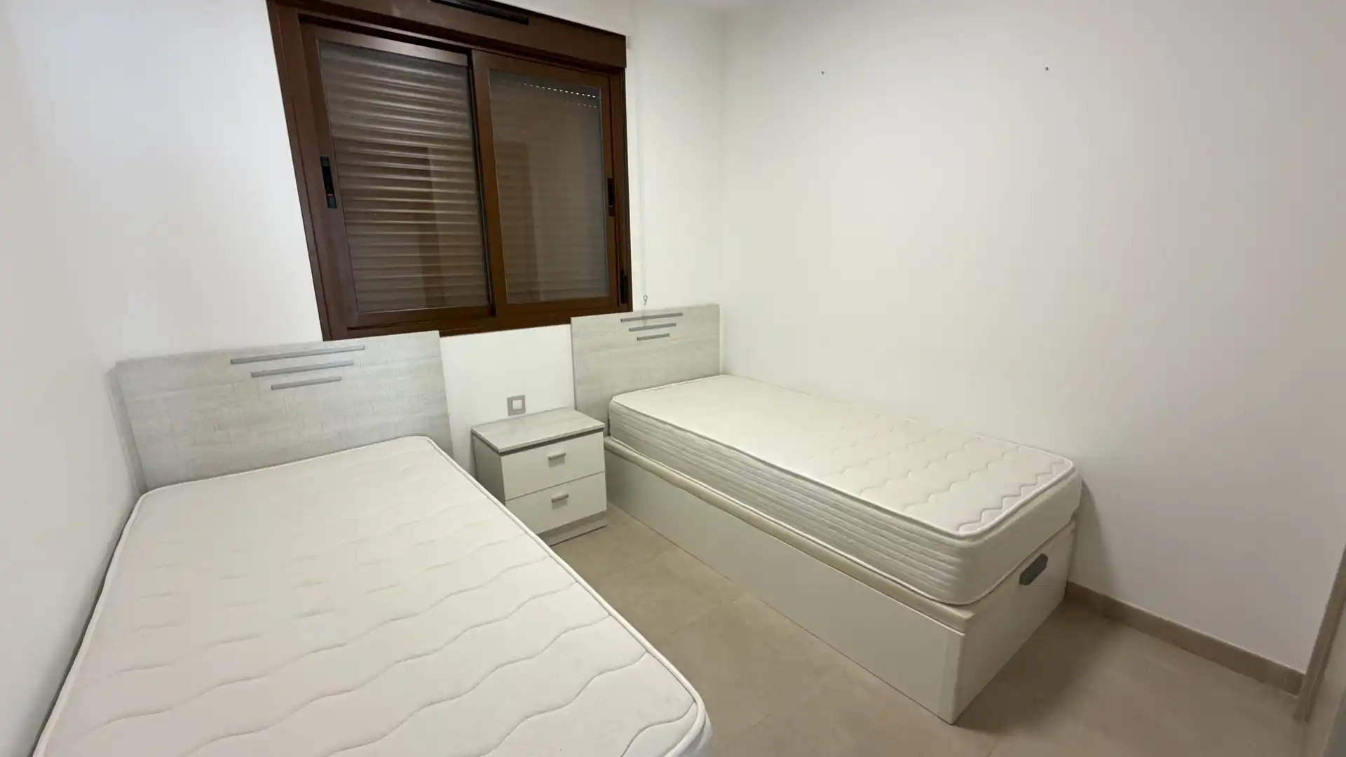 Dormitori de Pis en venda en Orihuela amb Aire condicionat, Terrassa i Piscina