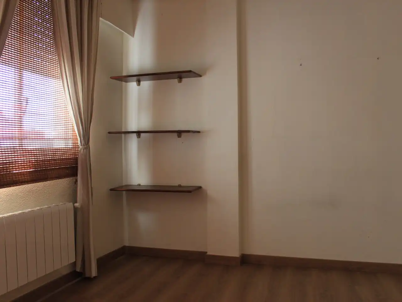 Piso de alquiler en Calle Pintor Cabrera, 21, Ensanche - Diputación Habitación de Piso de alquiler en Alicante / Alacant con Aire acondicionado, Calefacción y Parquet