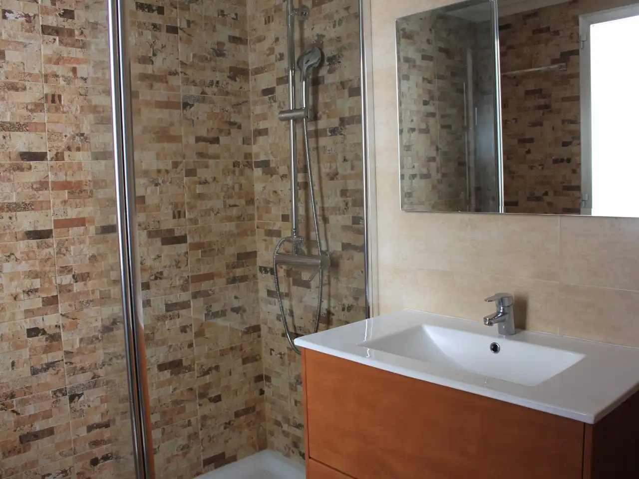 Piso de alquiler en Calle Pintor Cabrera, 21, Ensanche - Diputación Baño de Piso de alquiler en Alicante / Alacant con Aire acondicionado, Calefacción y Parquet