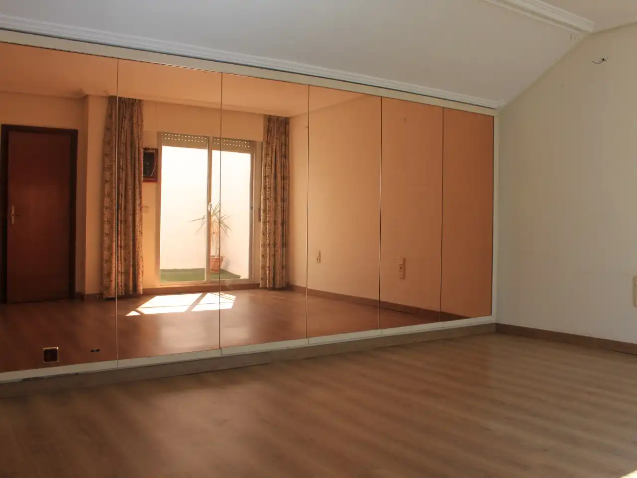 Piso de alquiler en Calle Pintor Cabrera, 21, Ensanche - Diputación Sala de estar de Piso de alquiler en Alicante / Alacant con Aire acondicionado, Calefacción y Parquet
