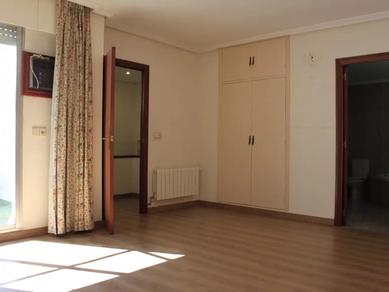 Piso de alquiler en Calle Pintor Cabrera, 21, Ensanche - Diputación Habitación de Piso de alquiler en Alicante / Alacant con Aire acondicionado, Calefacción y Parquet