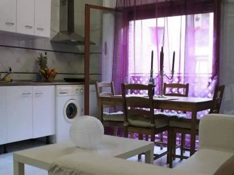 Flat for rent in Paseo de la Rosa, 64, Santa Bárbara Kitchen of Flat for rent in Toledo with Air Conditioner, Heating and Furnished