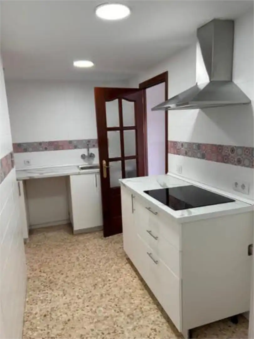 Kitchen of Flat for rent in Alcalá de Guadaira  with Terrace and Furnished