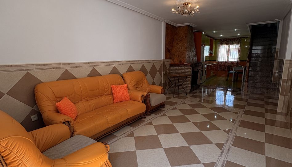 Casa o xalet en venda a Calle Joaquín Alcalde, 49, Malpartida de Plasencia, Cáceres - imatge 1 Foto 1 de Casa o xalet en venda a Calle Joaquín Alcalde, 49, Malpartida de Plasencia, Cáceres