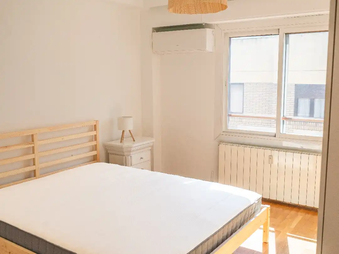 Wohnung zur Miete in Calle Mayor, 11, Zaragoza Capital Schlafzimmer von Wohnung zur Miete in Zaragoza Capital mit Klimaanlage