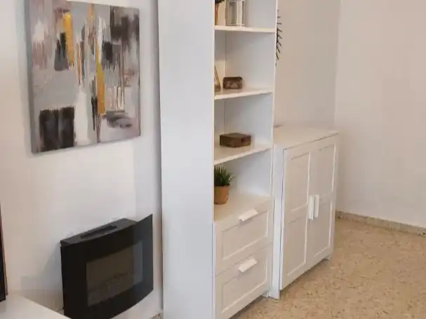 Piso en venta en Avenida Pablo Picasso, 18, Las Almenas Sala de estar de Piso en venta en Tomares con Aire acondicionado, Terraza y Piscina