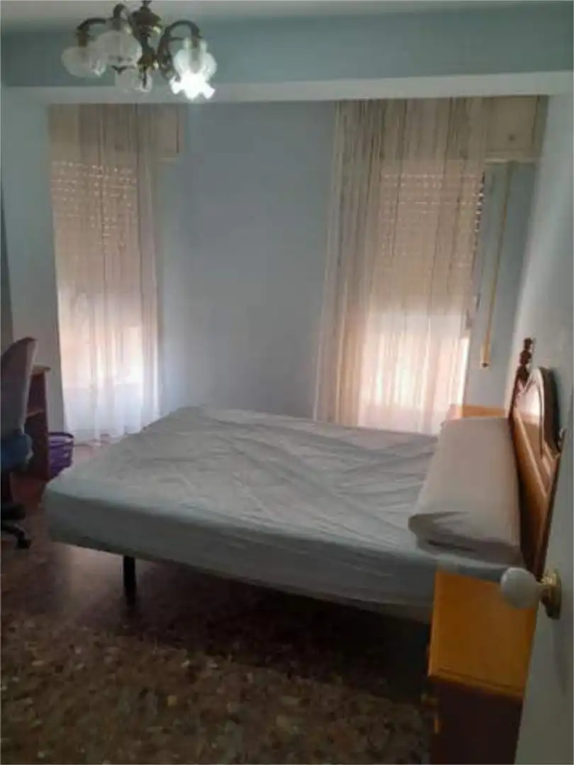 Habitación de Piso de alquiler en Almería con Terraza