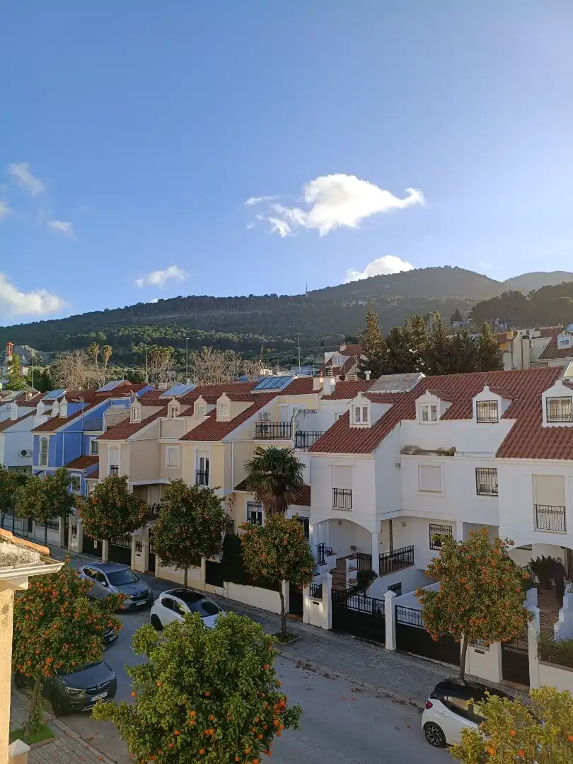 Casa adosada en venda a Calle Olivo, 113, Valdeastillas - Fuentezuelas Vista exterior de Casa adosada en venda en Jaén amb Aire condicionat, Calefacció i Jardí privat