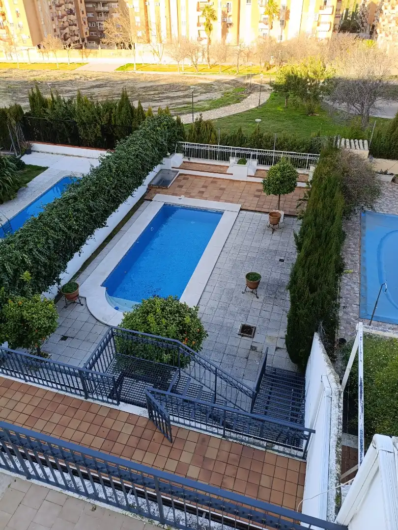 Casa adosada en venda a Calle Olivo, 113, Valdeastillas - Fuentezuelas Piscina de Casa adosada en venda en Jaén amb Aire condicionat, Calefacció i Jardí privat
